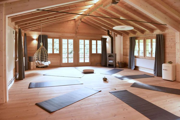 Lenk Lodge