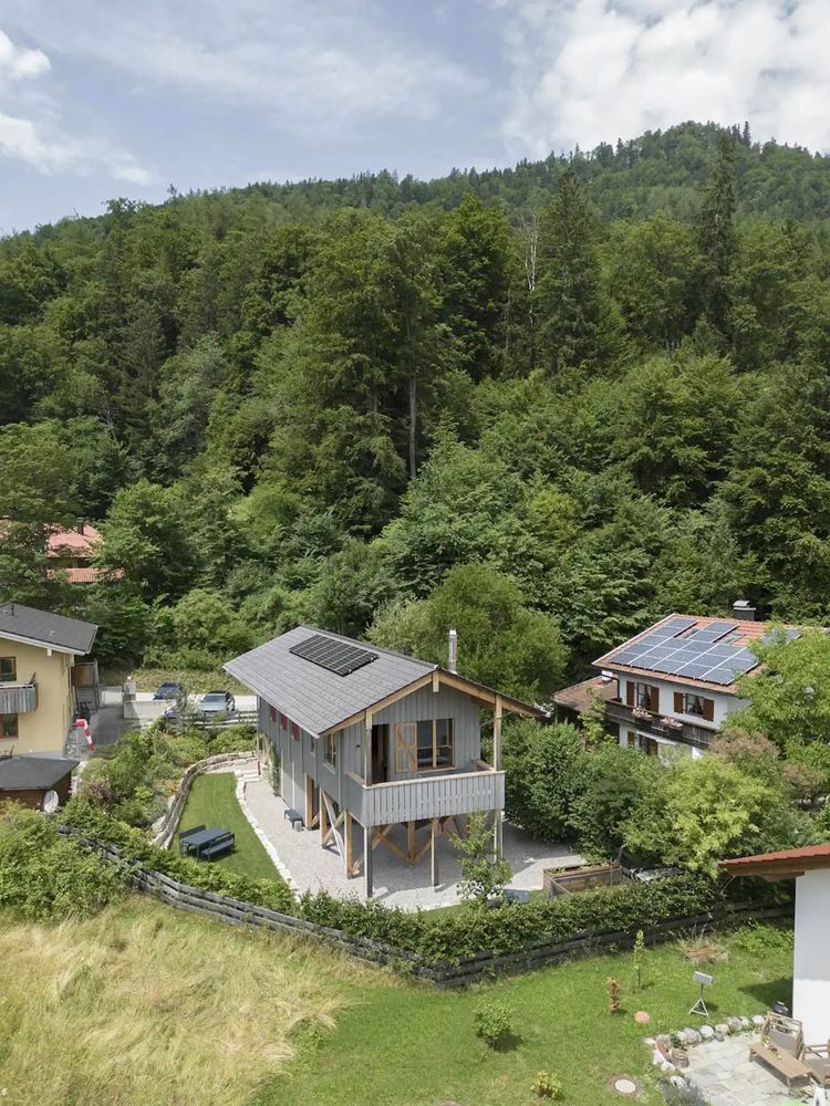 Stel­zenhaus