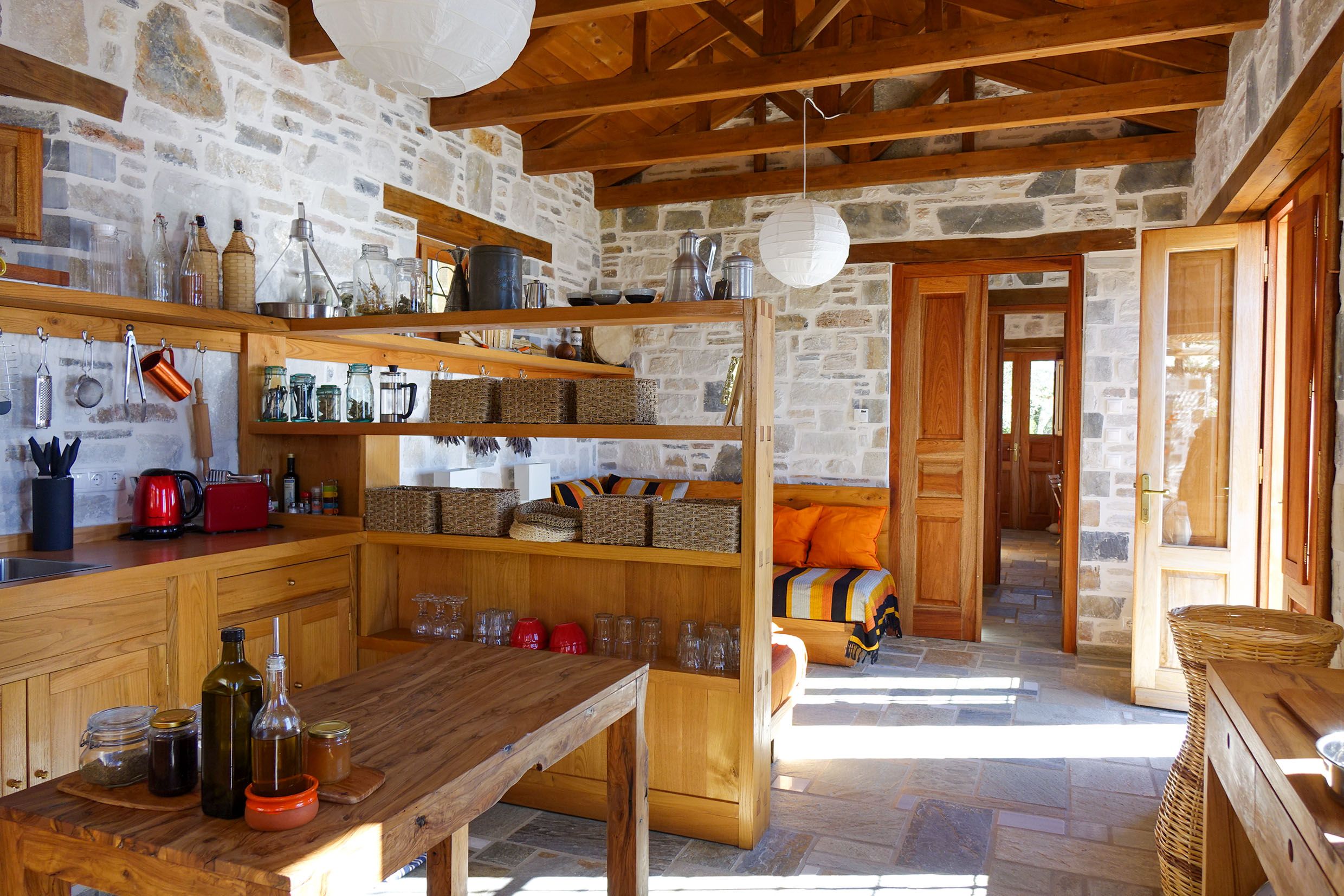afeilianes stone house