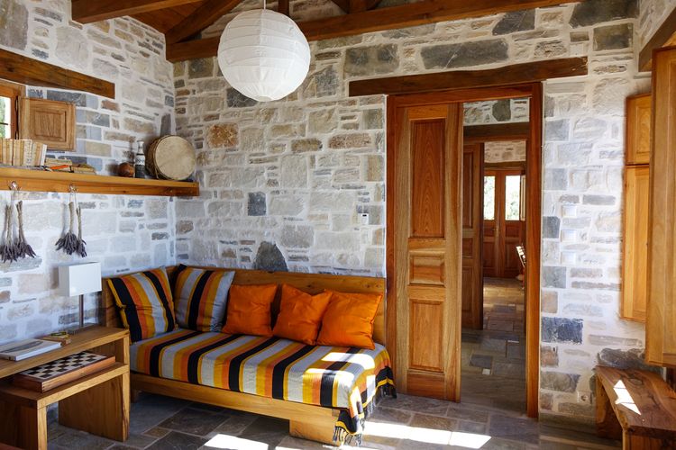 Afei­lianes Stone Houses