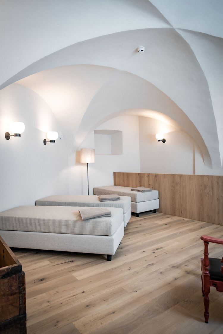 Adler His­toric Guest­house
