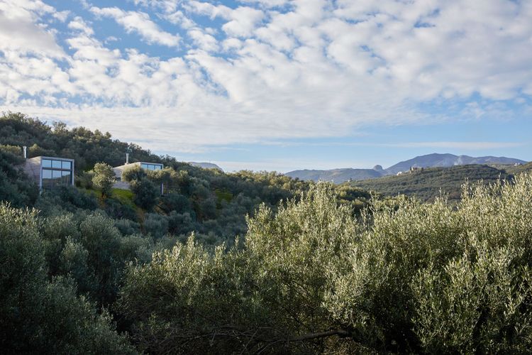 Cabanon Con­crete Retreat