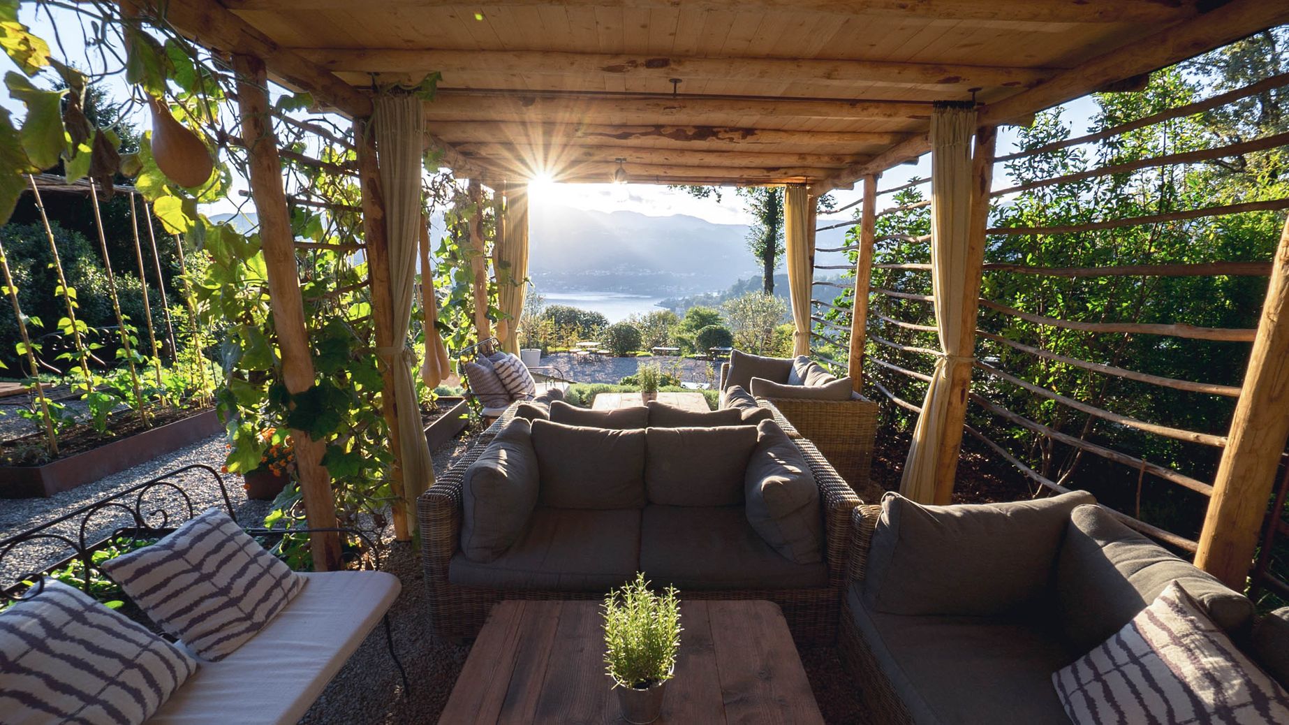 La Darbia on Lake Orta – Kalei­do­scope of bliss