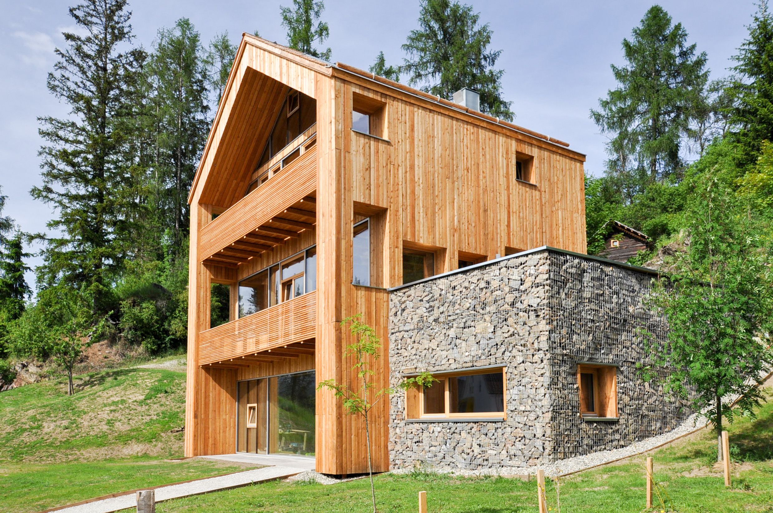 smart-wood-house_002_24-10-2023