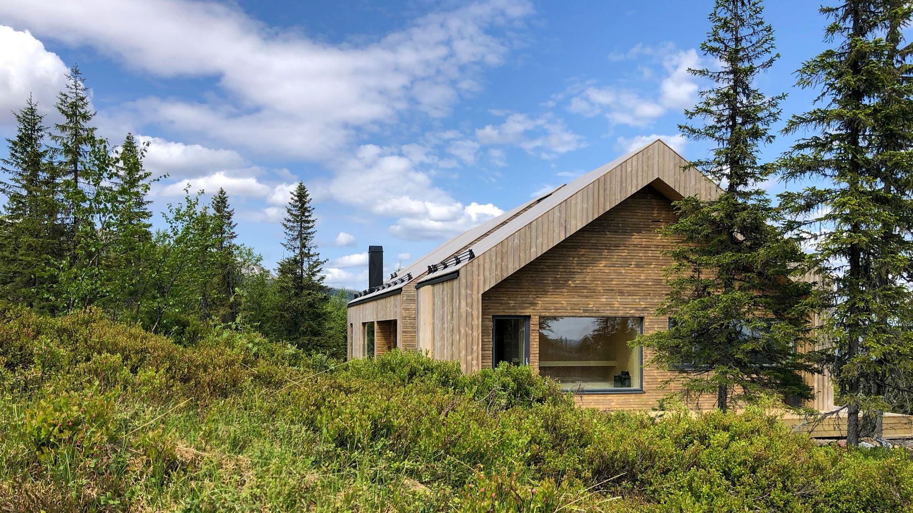 Nor­wegian Wood Cabin T2027