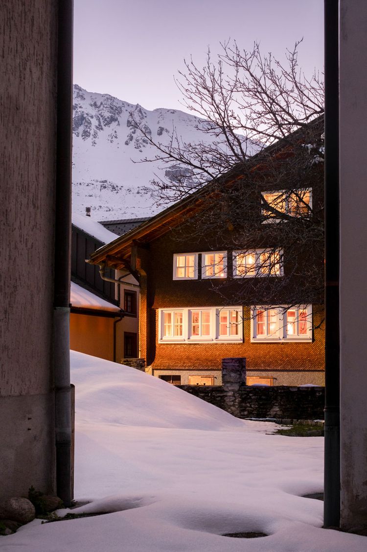 Halbhaus – Andermatt Chalet