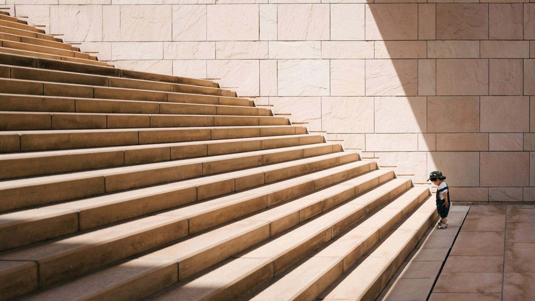 Step by step – Spot­light on Stairs