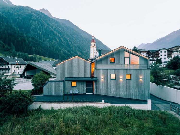 Feri­enhaus zum Stu­baier Glet­scher — Dorf