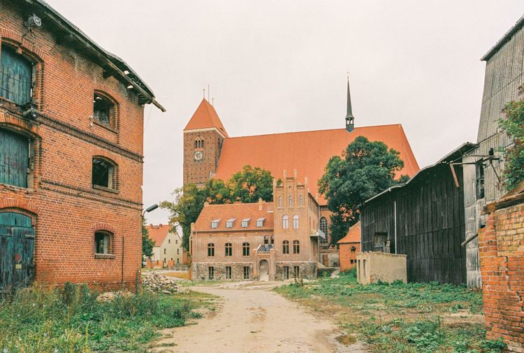 Ver­wal­te­rin­nenhaus