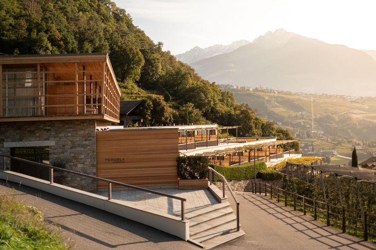 Pergola Resi­dence & Spazio 46