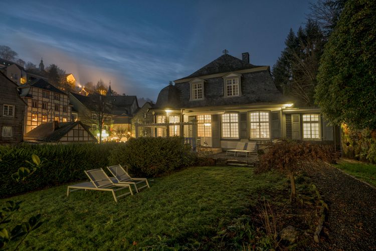 Brü­cken­villa Bleibe