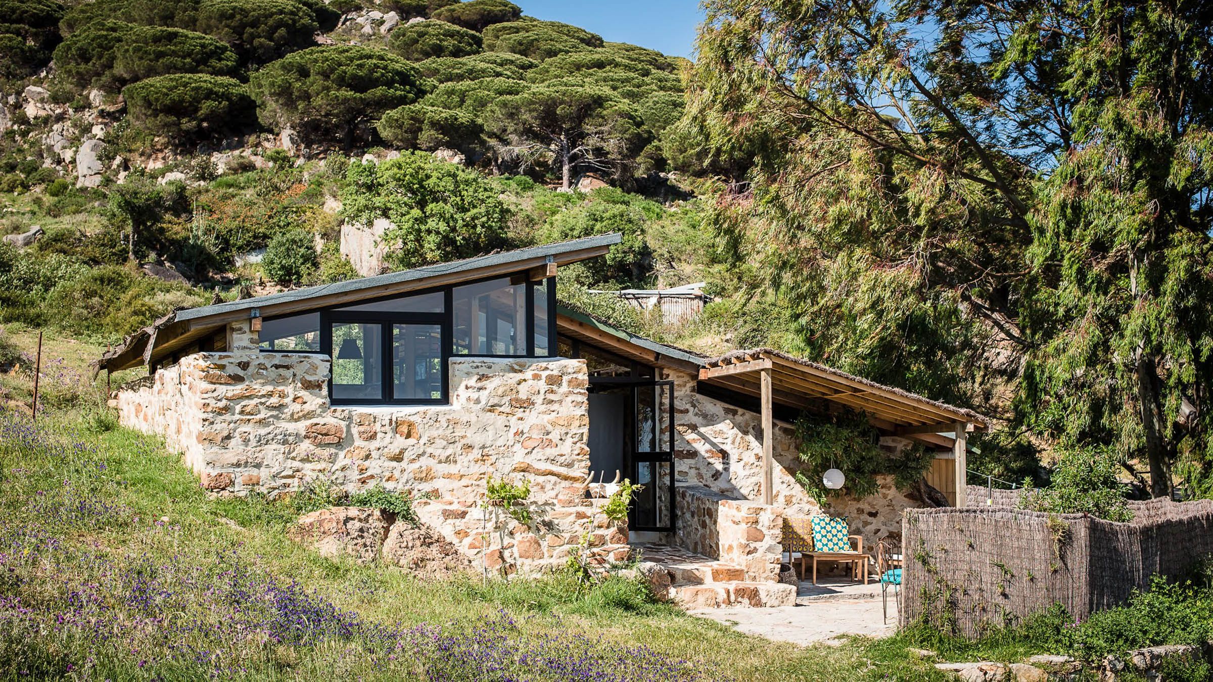 little-stone-house_003