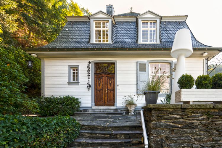 Brü­cken­villa Bleibe