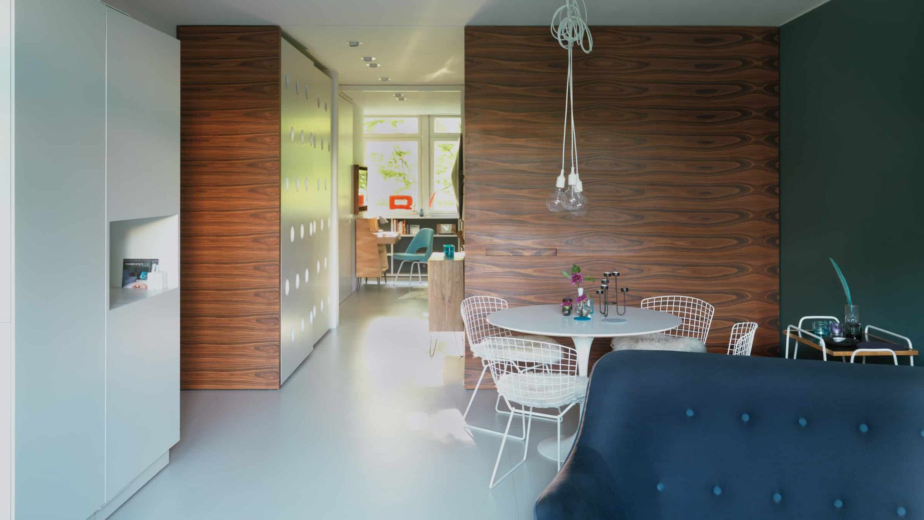 Rio­Marie im Oscar-Nie­meyer-Haus