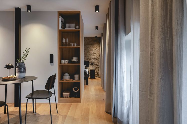 Klara Rooms