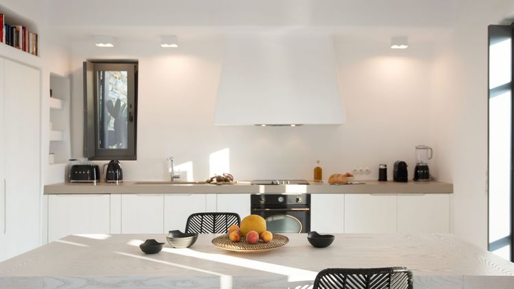 Tinos Hearts — House G and House Y