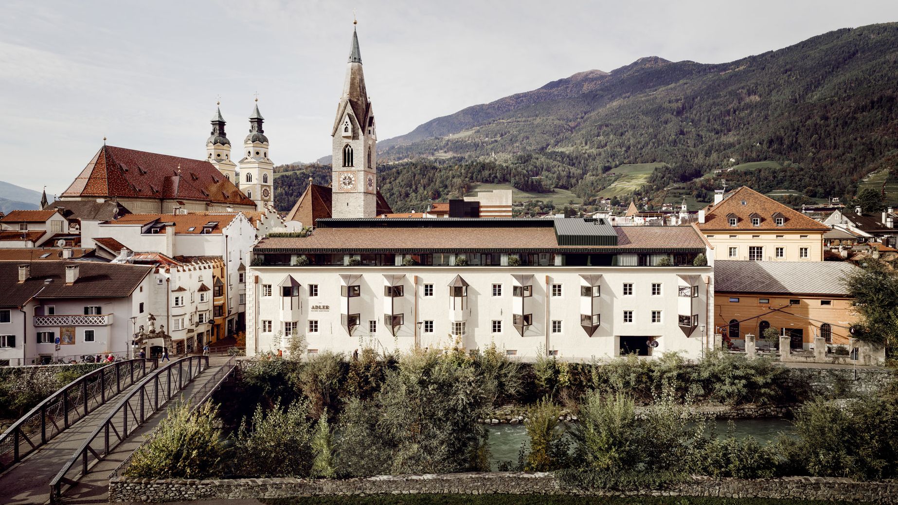 Adler His­toric Guest­house
