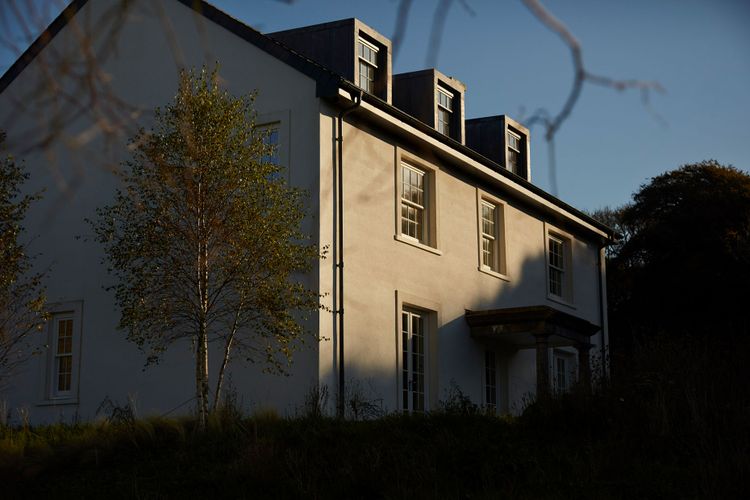 Fow­les­combe Farm