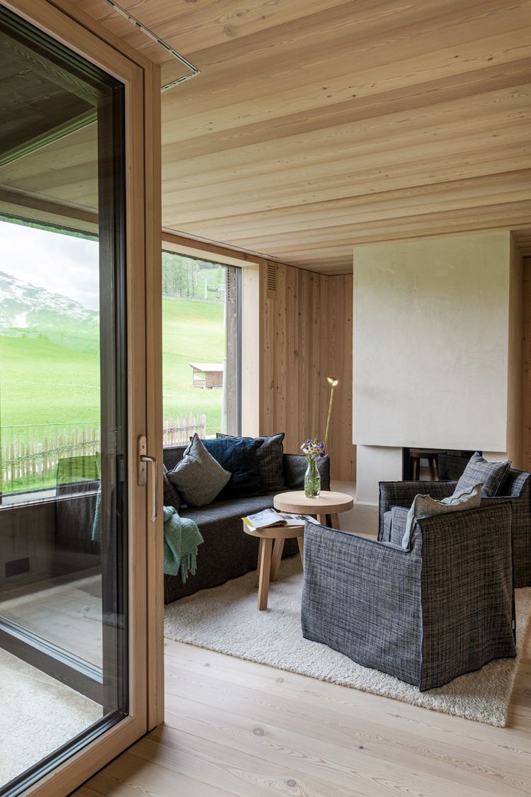 Larix Lodge