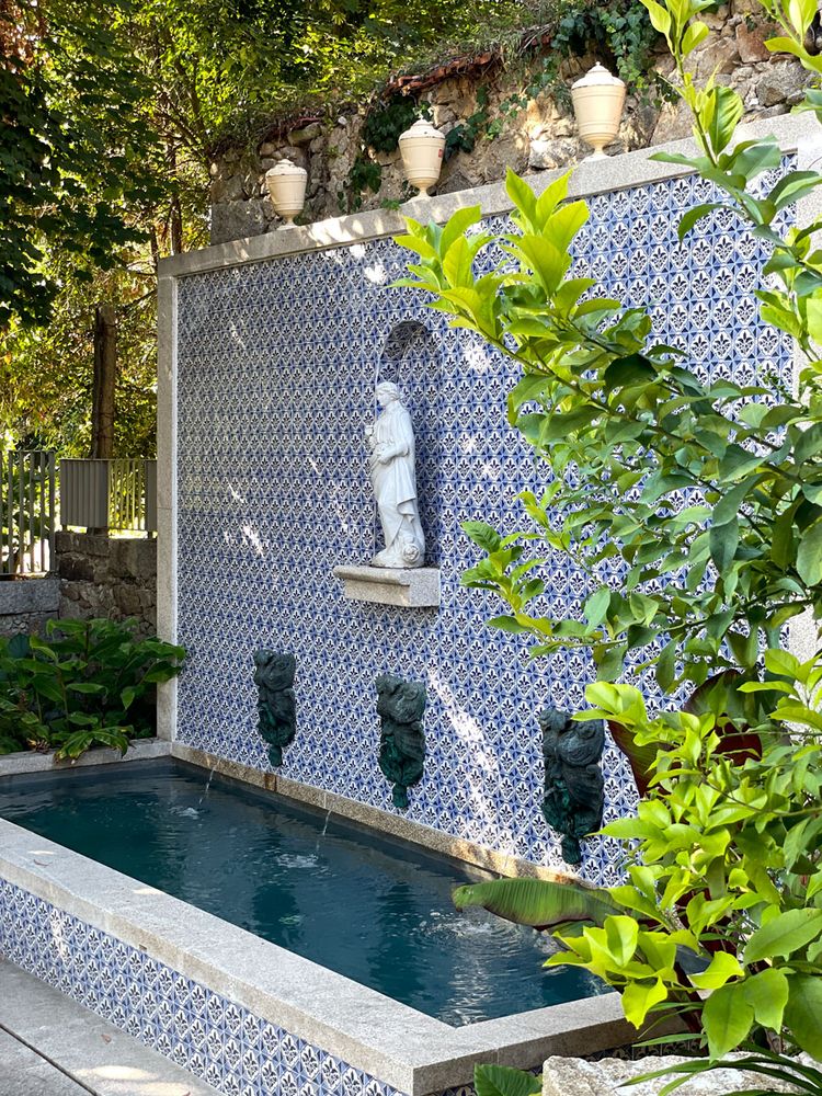 Mas­s­a­relos House