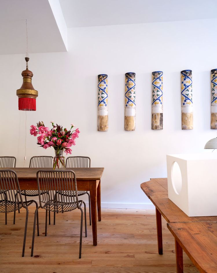 Mas­s­a­relos House