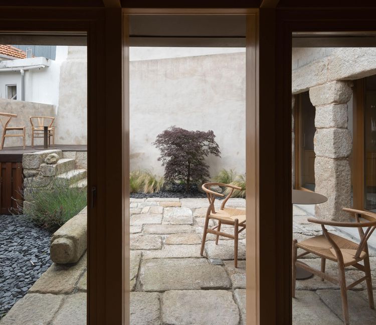 Na Tra­vessa Suites