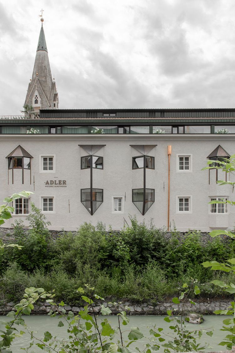 Adler His­toric Guest­house