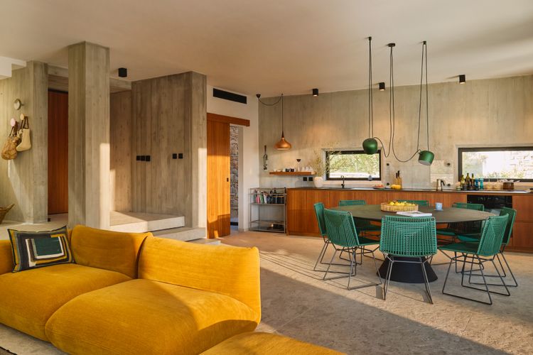 Lum­barda House