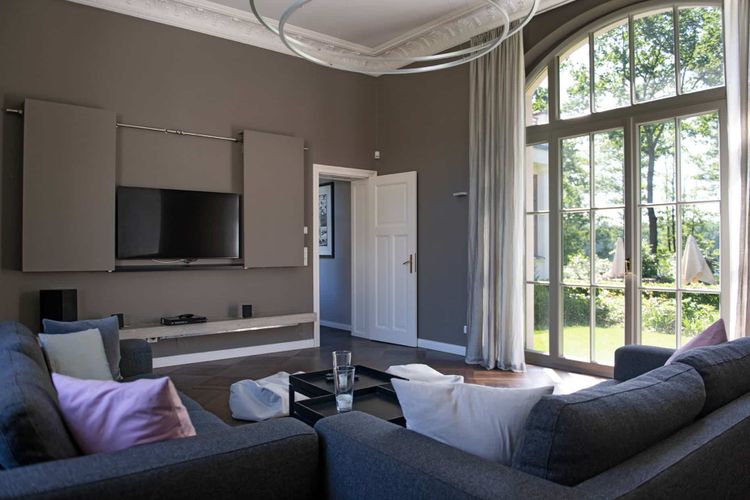 Her­renhaus Röd­delin