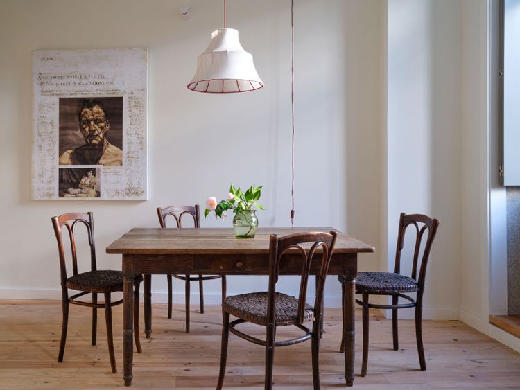 Mas­s­a­relos House