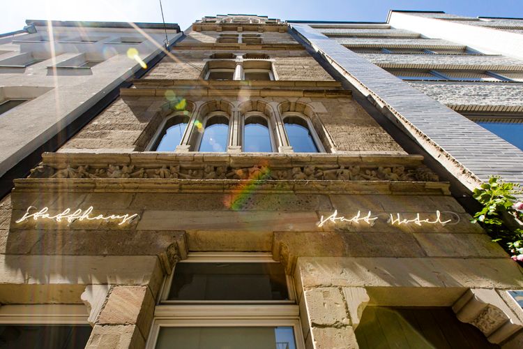 statthaus — statt Hotel