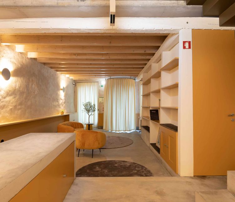 Na Tra­vessa Suites