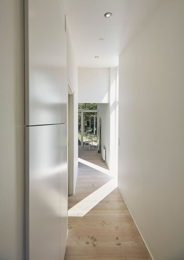 Wood­house