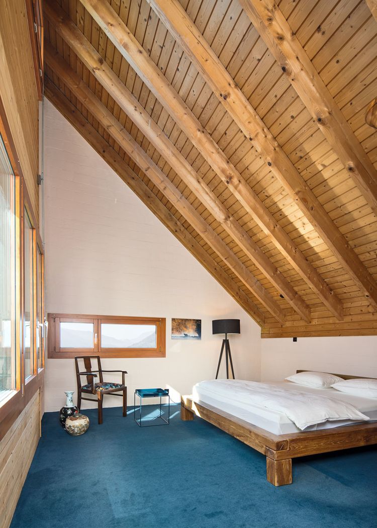 The Green Henry Lodge