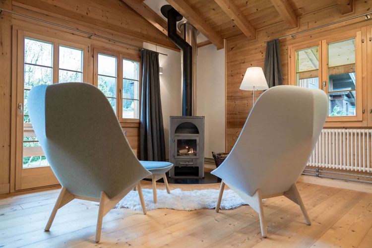 Lenk Lodge