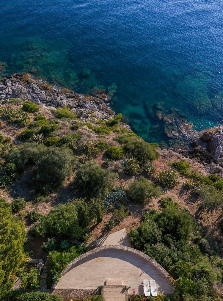 Seaside Villa Capo Zaf­ferano