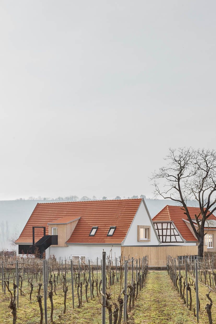ois_001