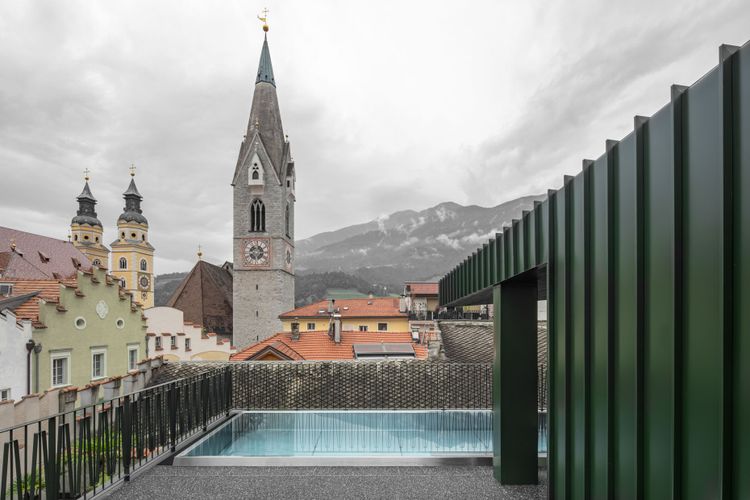 Adler His­toric Guest­house