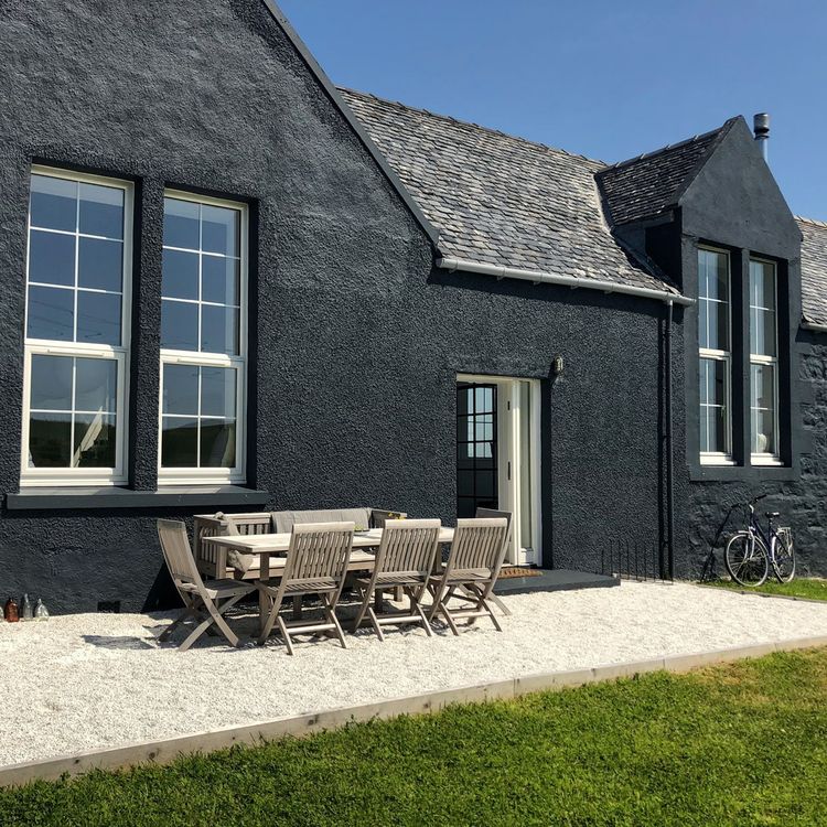 Tig­harry School­house