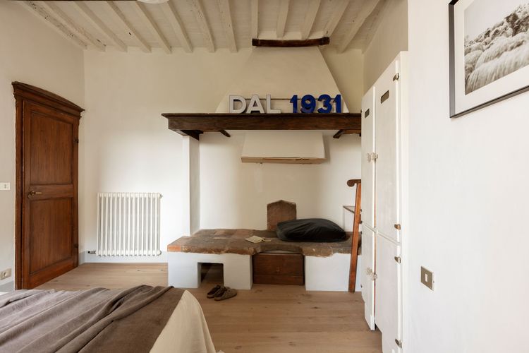 Umberto 121