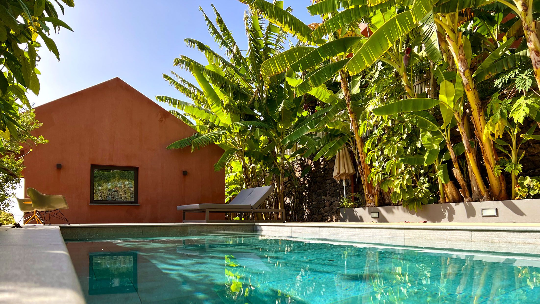banana house