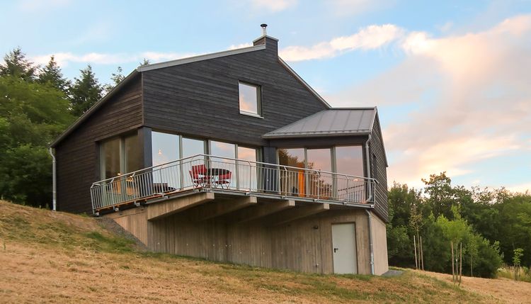 Kleines Vul­kan­ei­felhaus