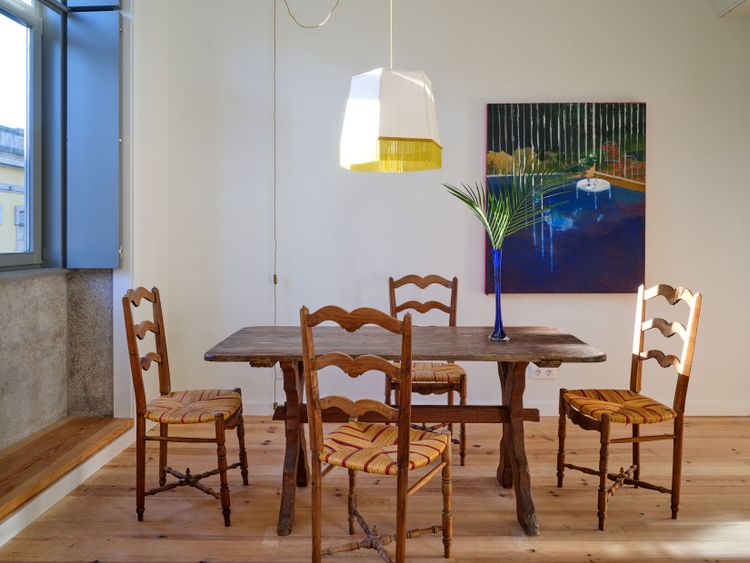 Mas­s­a­relos House