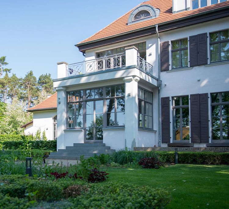 Her­renhaus Röd­delin