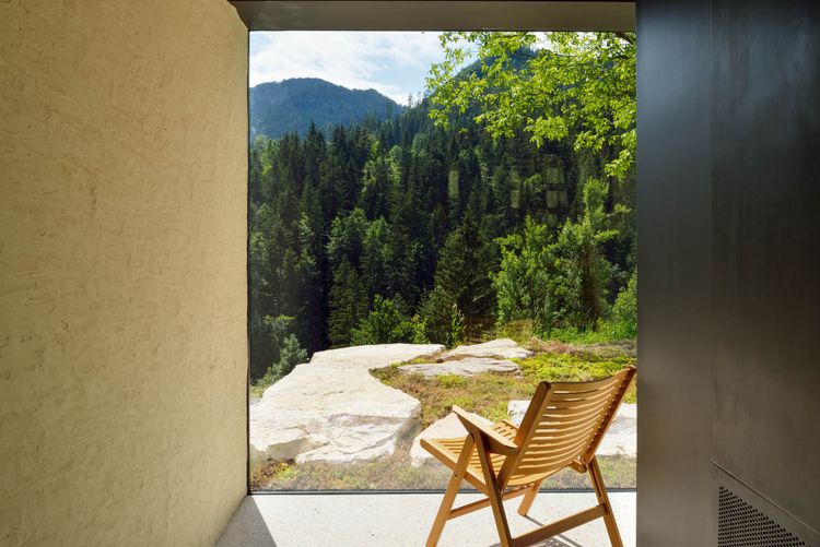 Alpine Con­trap­posto