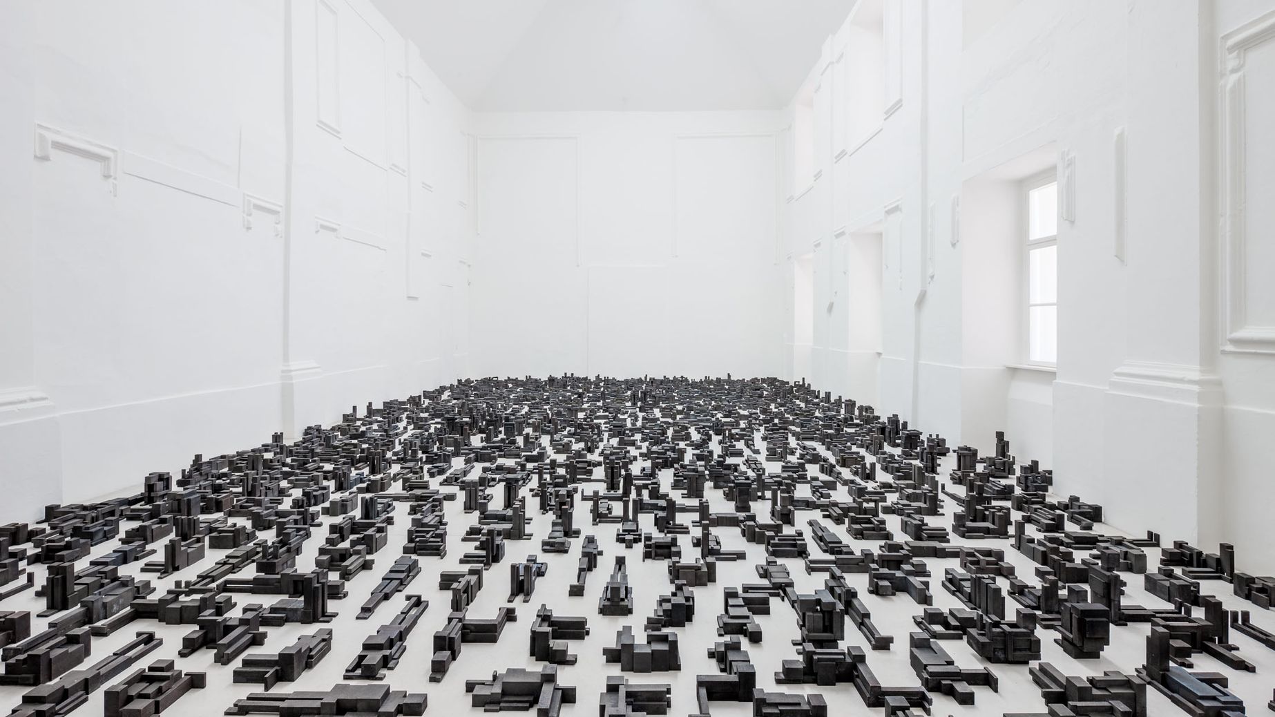 Sacred, Radical, Phe­no­menal: Der­neburg