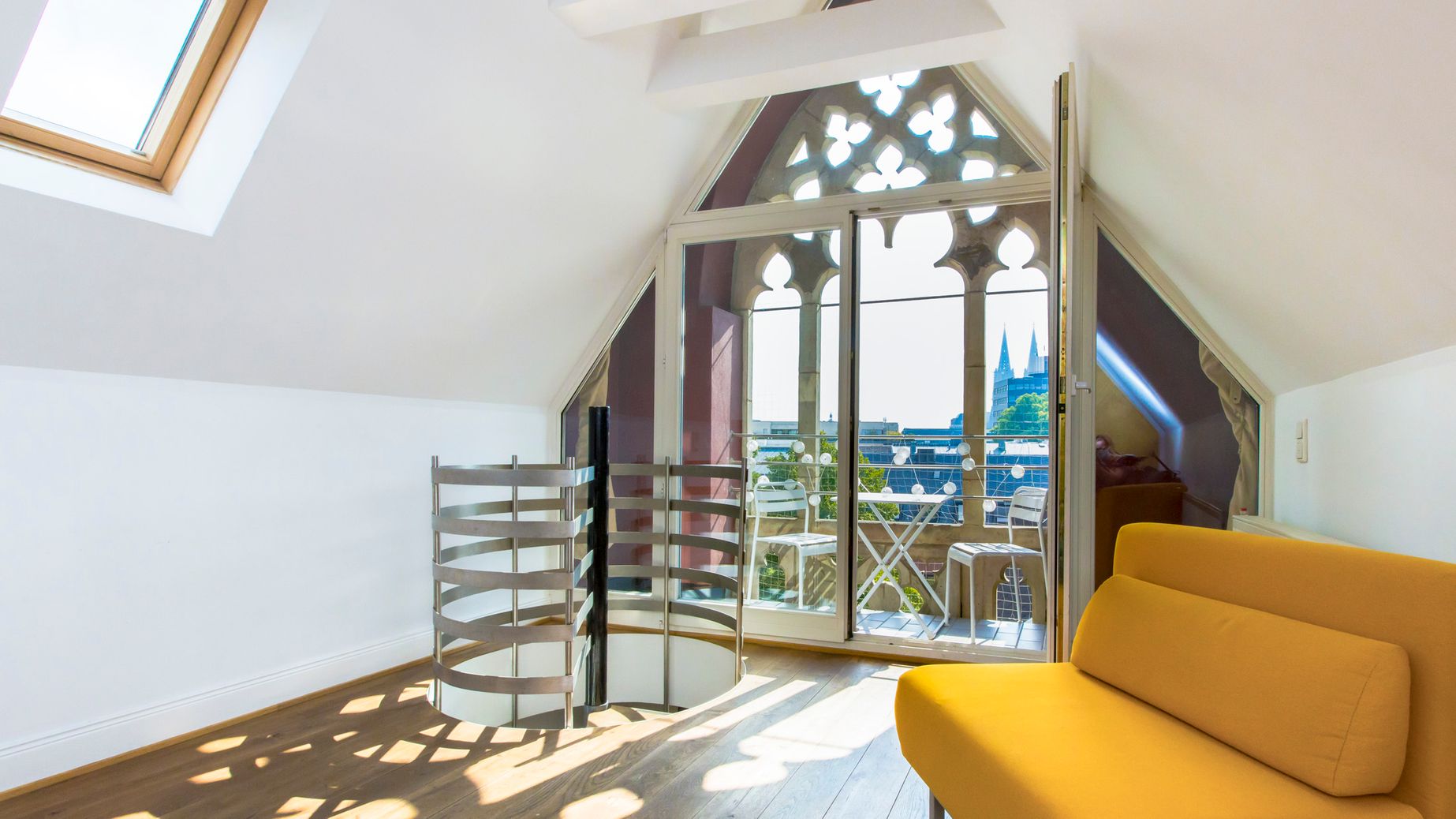 statthaus — statt Hotel