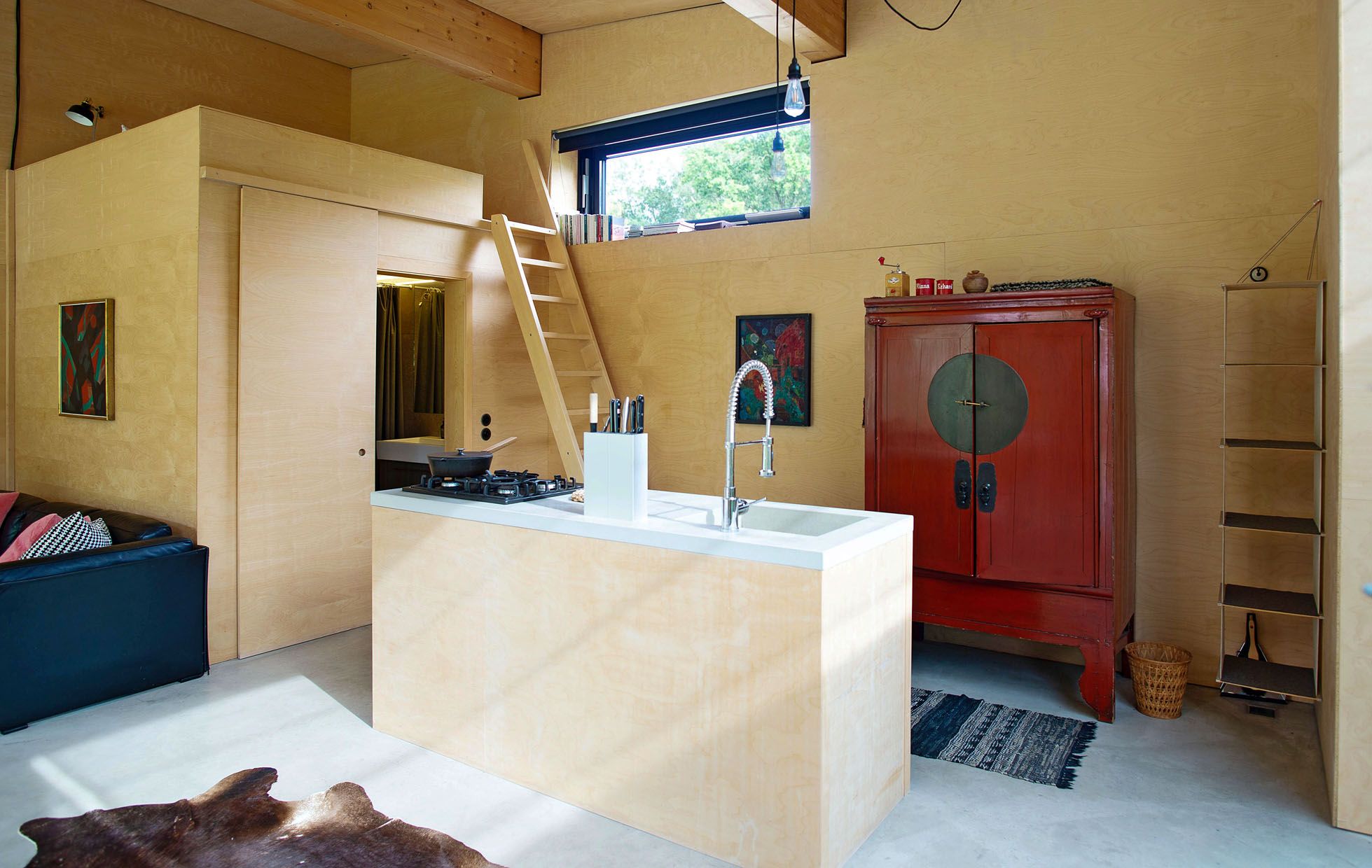 rock-cabin_003_25-05-2025