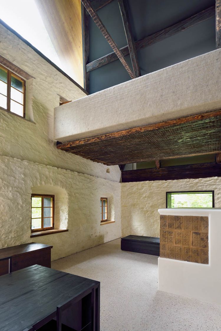Alpine Con­trap­posto