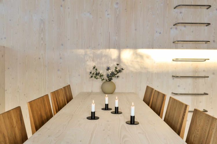 Nor­wegian Wood Cabin T2027